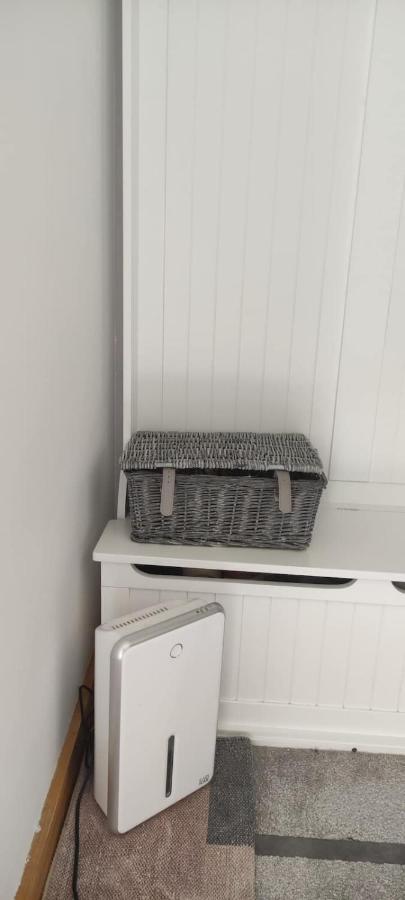 Joanna'S Studio , Key Locker By Whatsapp Own Entrance, Own Bathroom Youghal Exterior photo