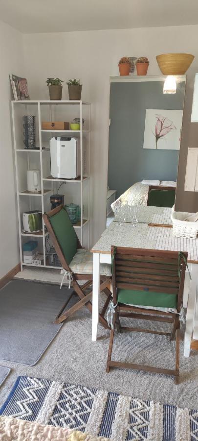 Joanna'S Studio , Key Locker By Whatsapp Own Entrance, Own Bathroom Youghal Exterior photo